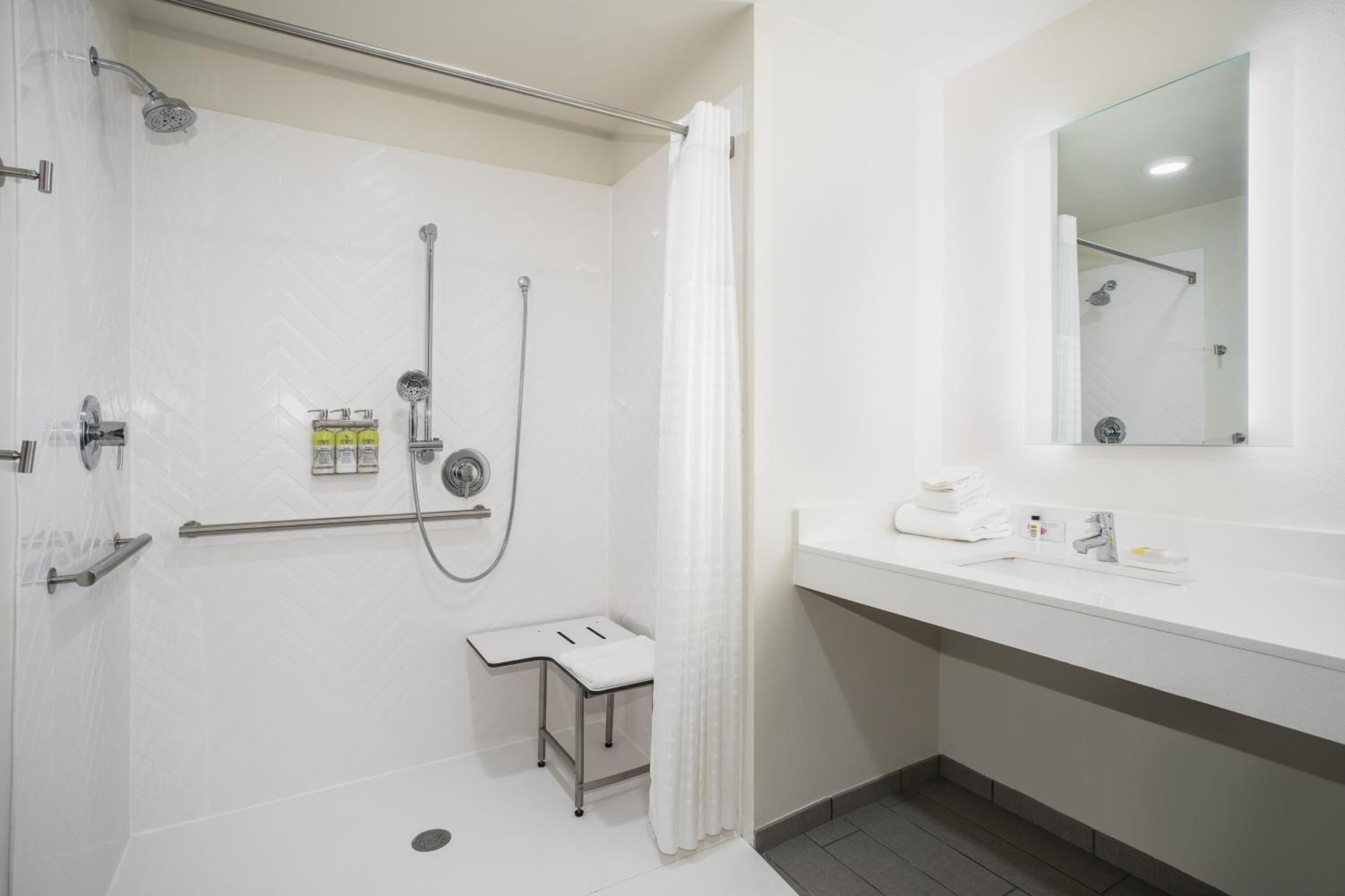 Holiday Inn Glendale - Stadium & Ent Dist By Ihg Kültér fotó
